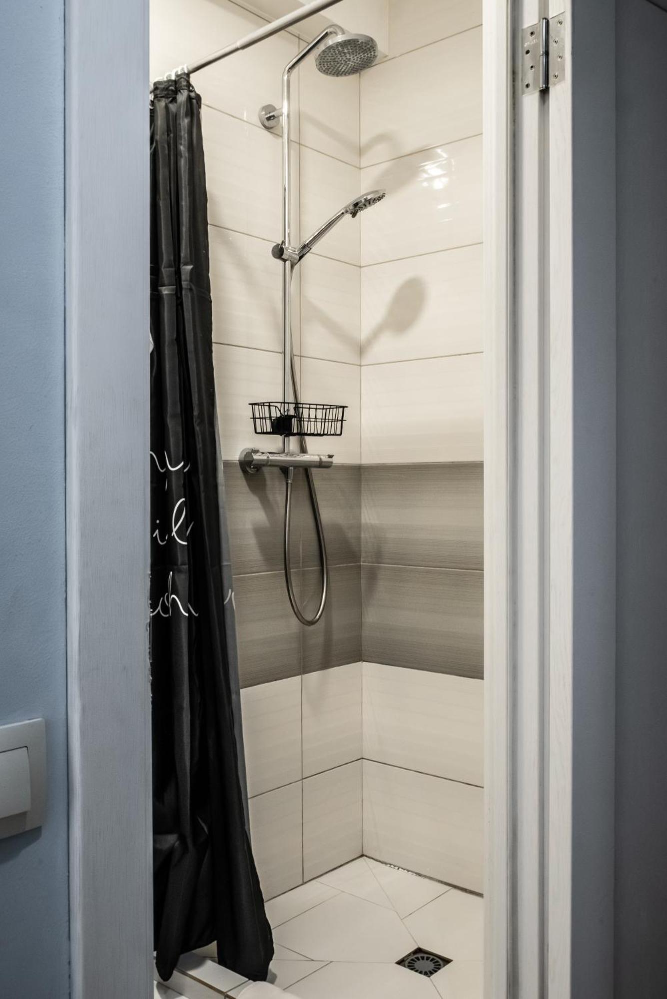 Gar'Is Hostel Lviv Eksteriør bilde