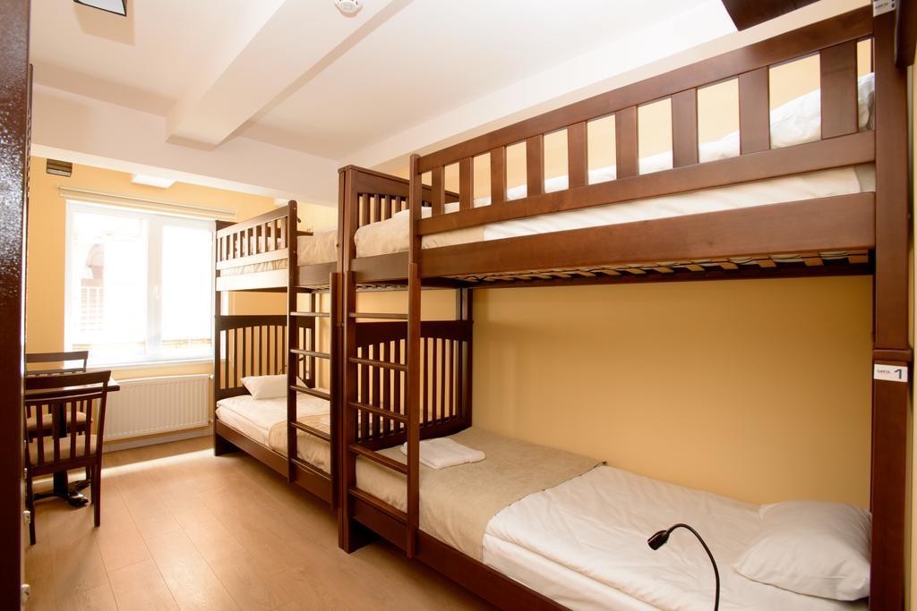 Gar'Is Hostel Lviv Eksteriør bilde